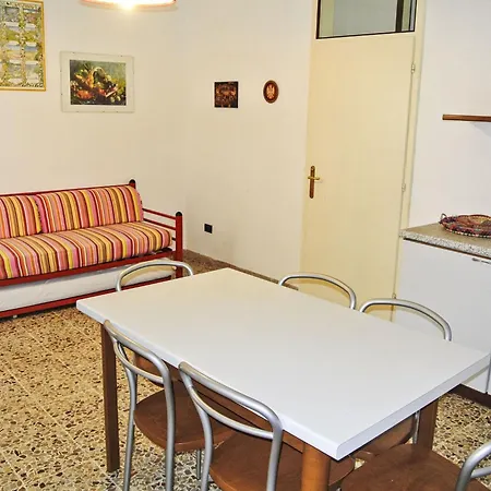 'dolores' Mit Privatparkplatz By Interhome